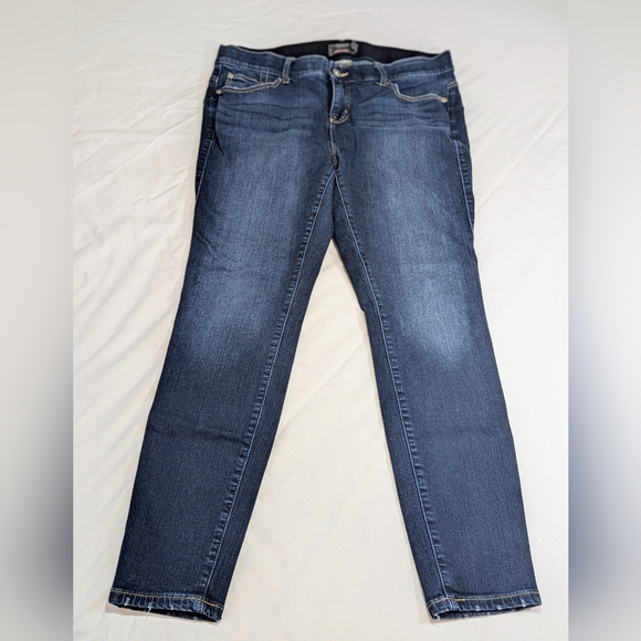 Torrid Bombshell Skinny Jeans - Picture 3 of 11